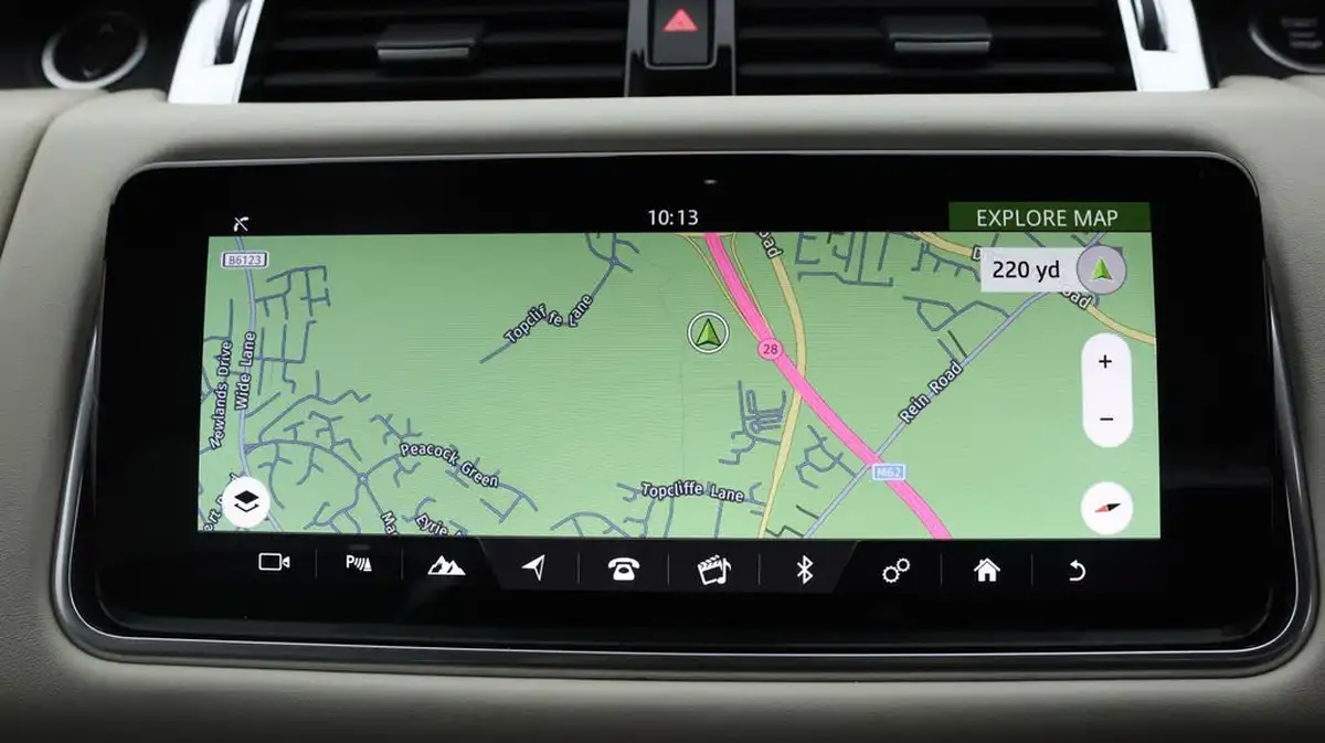2022-land-rover-range-rover-sport-30-p400-hst-big-10