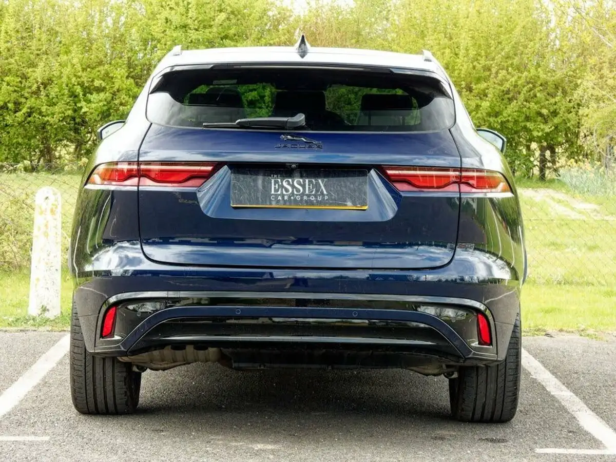 2024-jaguar-f-pace-20-d200-r-dynamic-hse-black-big-9