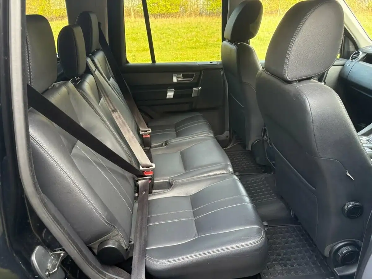 2016-land-rover-discovery-4-30-sd-v6-graphite-big-16