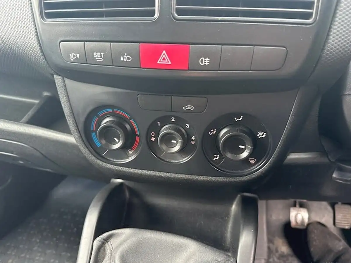 2015-fiat-doblo-cargo-13td-v-l1-panel-van-big-22