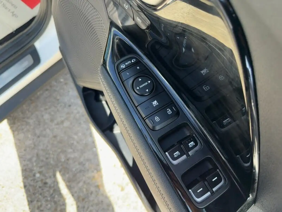 2019-kia-niro-16-gdi-4-156kwh-big-20
