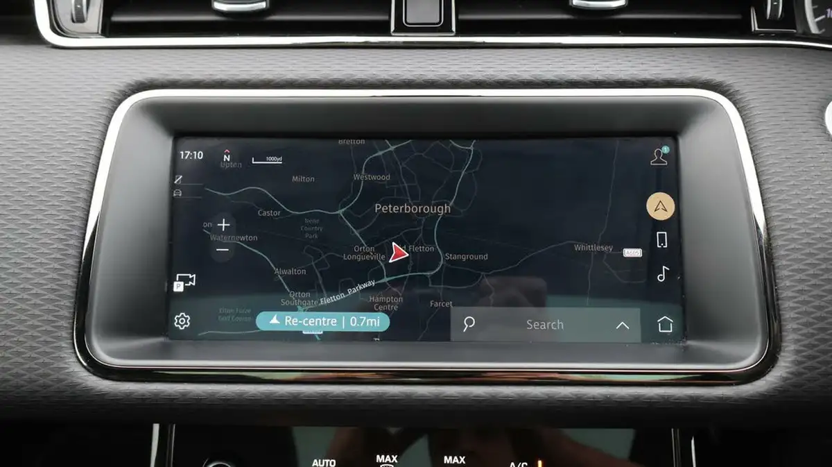 2022-land-rover-range-rover-evoque-20-d200-r-dynamic-s-big-11