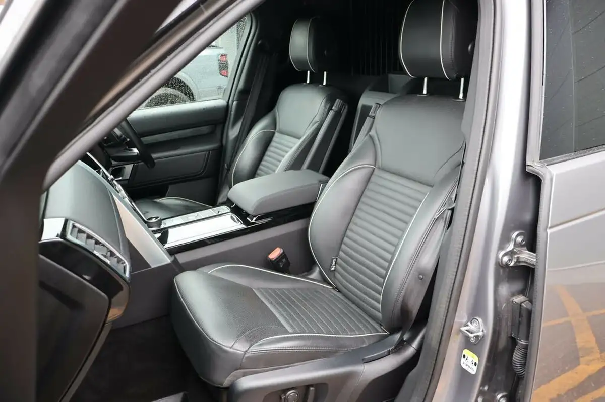 2020-land-rover-discovery-30td6-hse-big-15