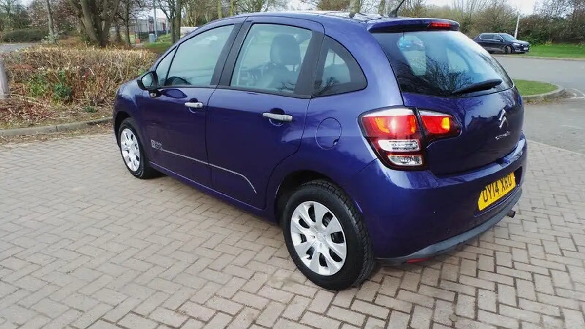 2014-citroen-c3-10-vt-big-10