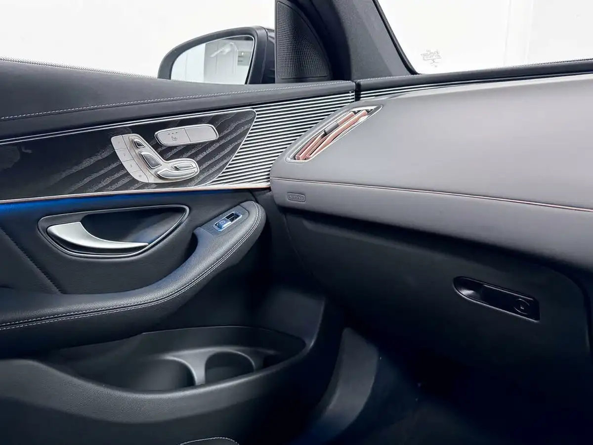 2022-mercedes-benz-eqc-e-eqc-400-amg-line-premium-plus-big-24