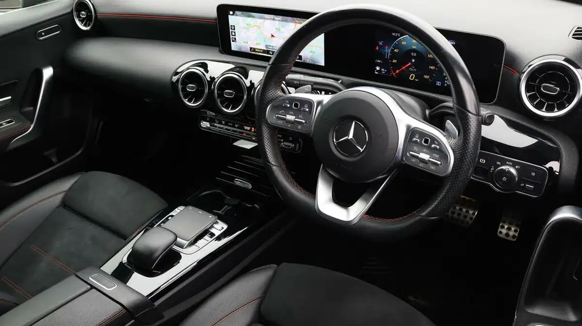 2019-mercedes-benz-a-class-20-a220-amg-line-saloon-4d-4matic-big-8