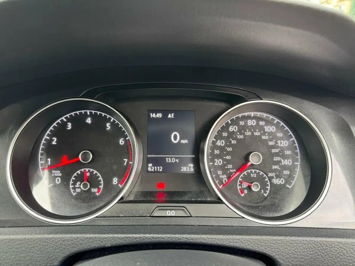 2017-volkswagen-golf-14-tsi-se-nav-ss-hatchback-3d-big-23