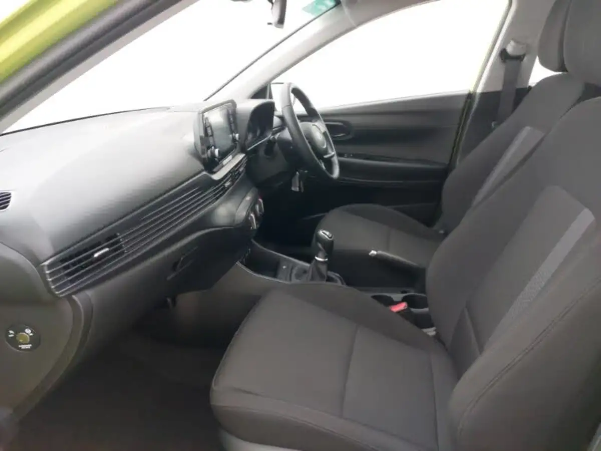 2024-hyundai-i20-10-t-gdi-advance-big-4