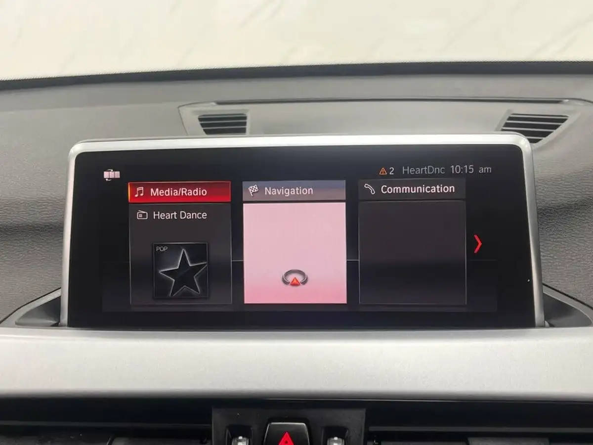 2021-bmw-x1-15-sdrive18i-se-dct-big-16