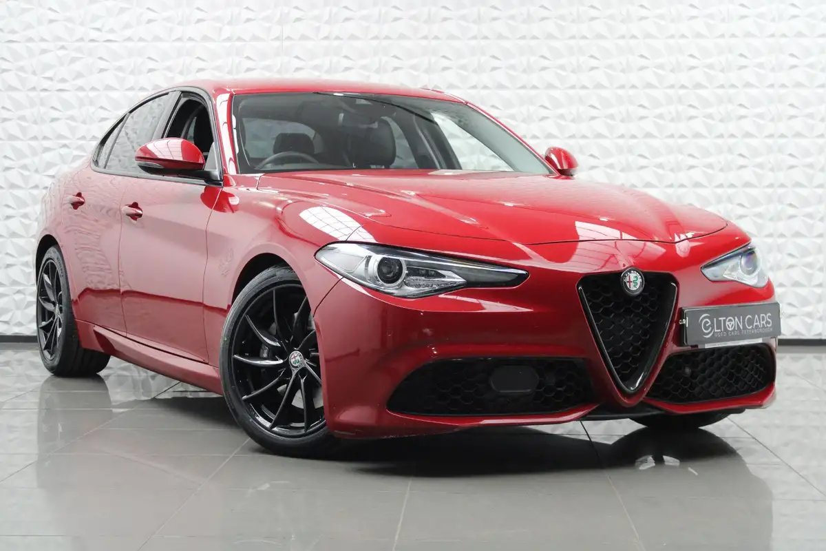 2017-alfa-romeo-giulia-20-veloce-big-0