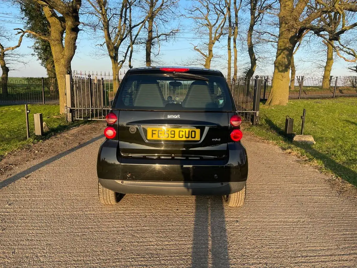 2009-smart-fortwo-10-passion-71bhp-coupe-big-7