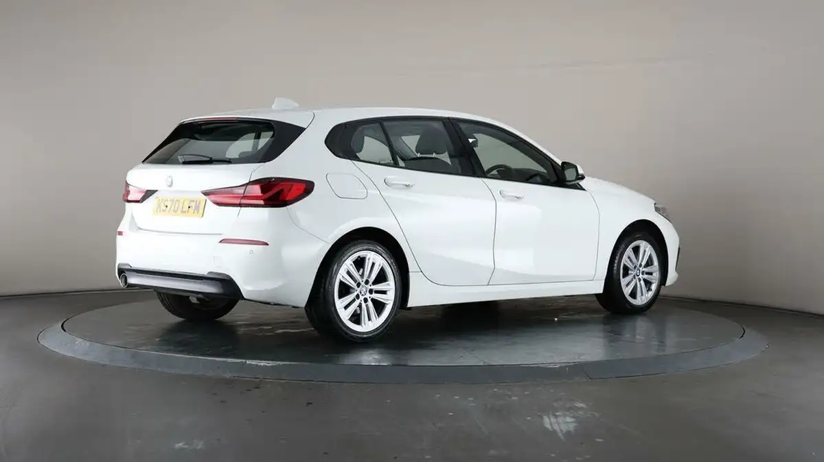 2020-bmw-1-series-15td-116d-sport-big-7