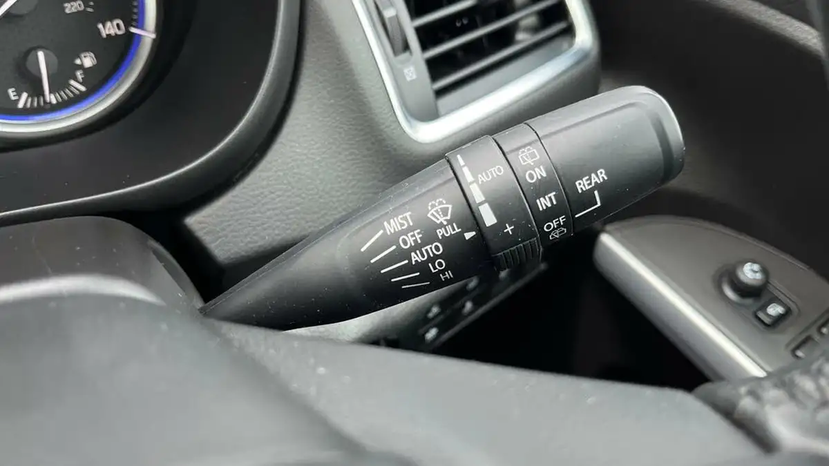2021-suzuki-s-cross-14-boosterjet-sz-t-big-40