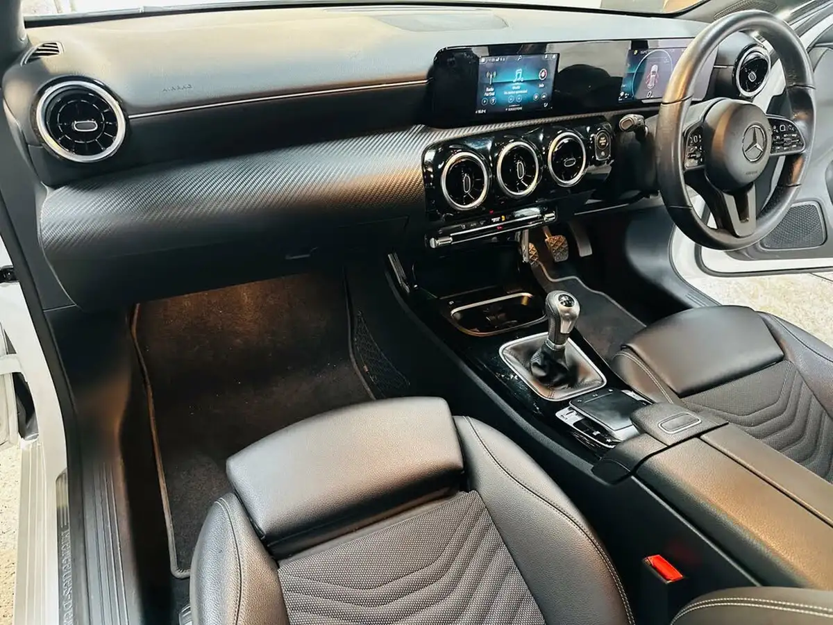 2019-mercedes-benz-a-class-big-2