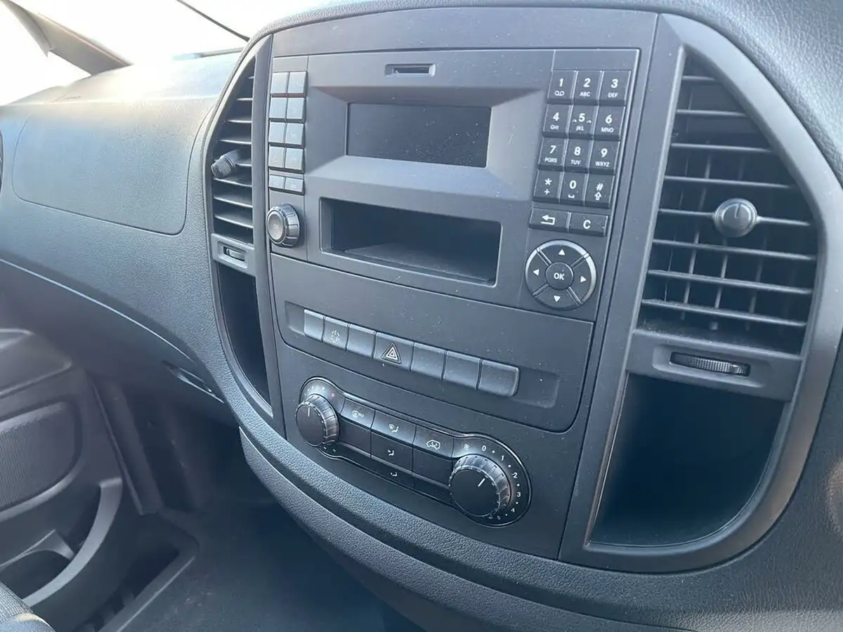 2020-mercedes-benz-vito-e-pure-l2-big-29
