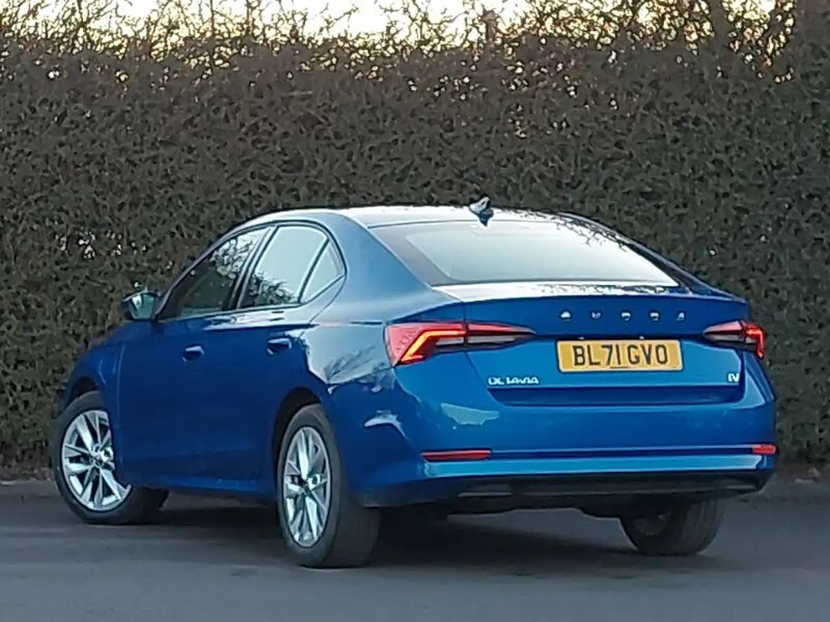 2022-skoda-octavia-14-tsi-se-technology-hatchback-big-1