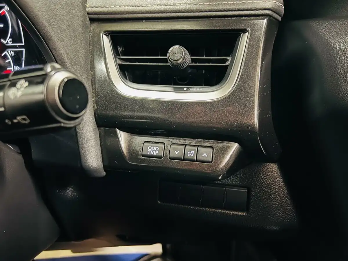 2019-lexus-ux-250h-20-ux-premium-pack-with-navigation-big-20