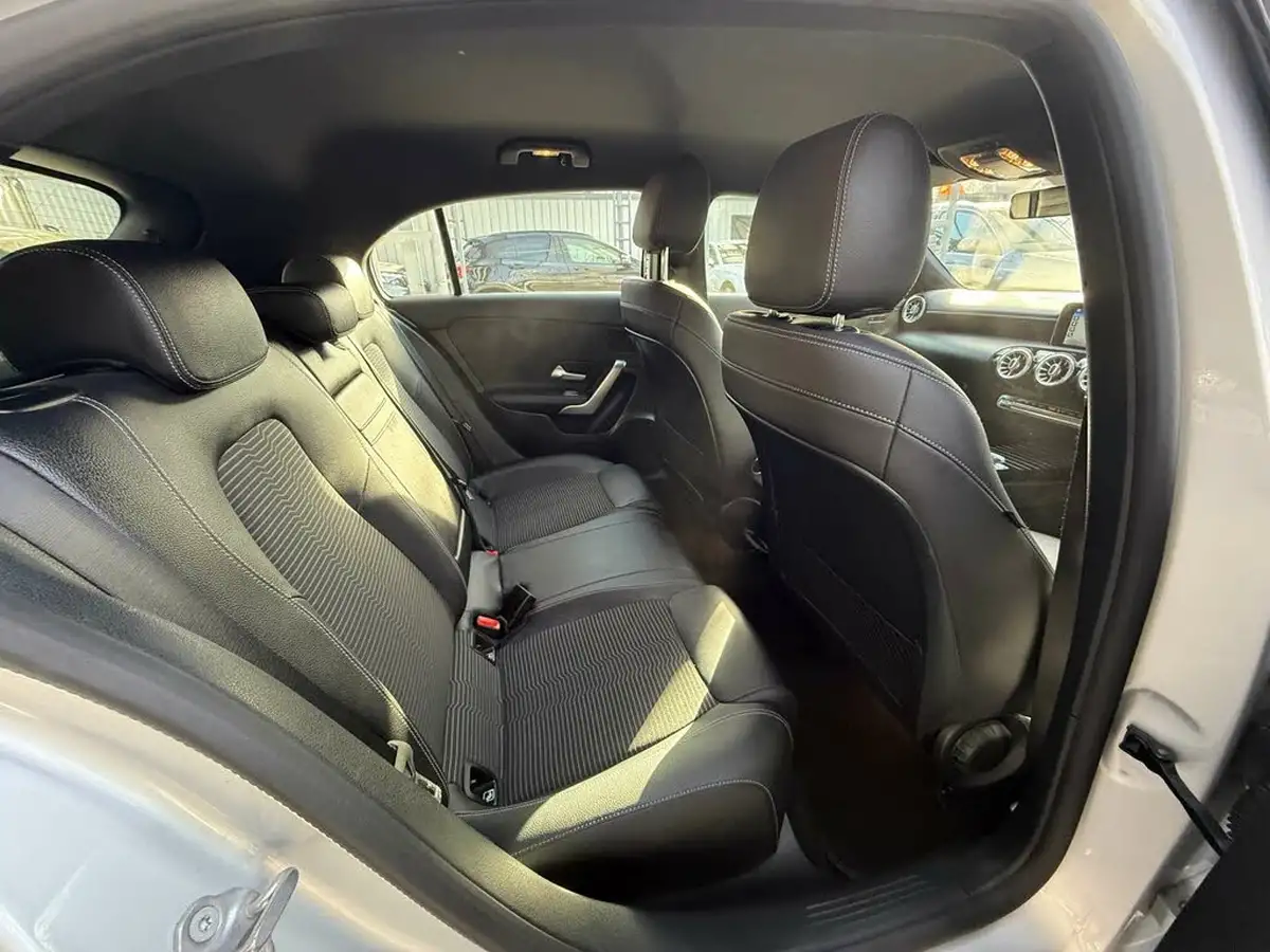 2018-mercedes-benz-a-class-15d-a180d-sport-116ps-premiumss-hatchback-5d-7g-dct-big-32