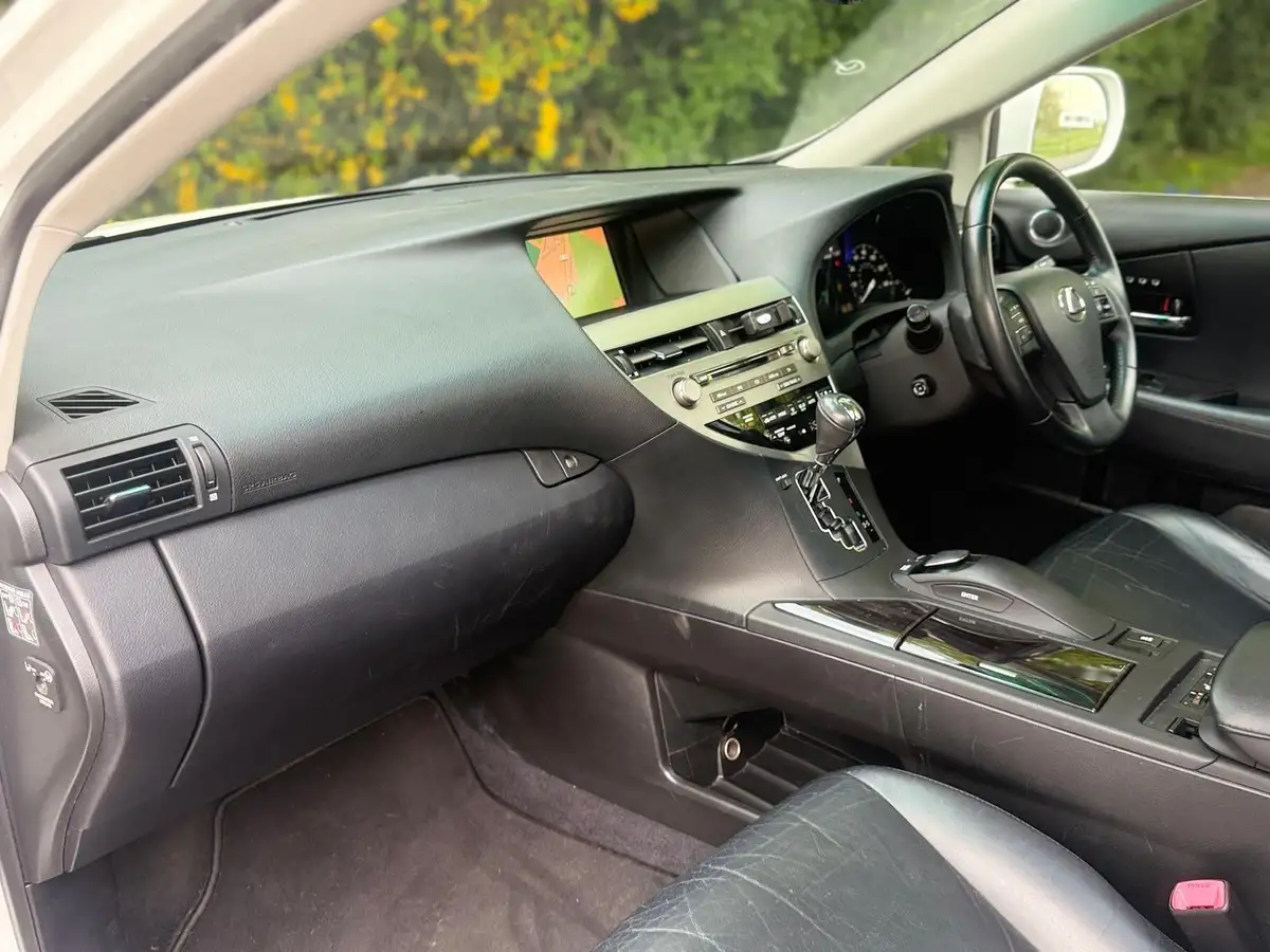 2012-lexus-rx-450h-35-advance-pan-big-19