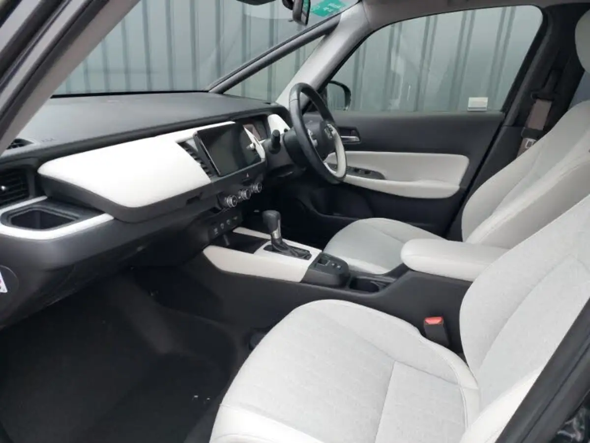 2020-honda-jazz-15-i-mmd-ex-big-4