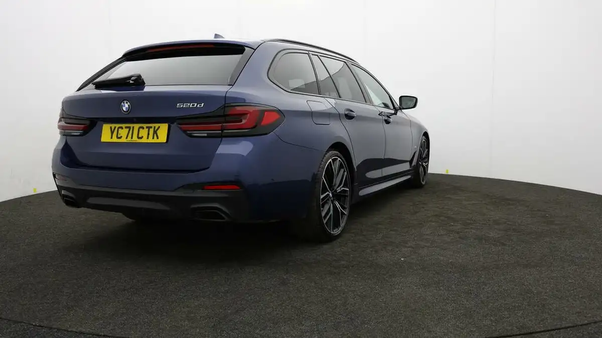 2021-bmw-5-series-20td-520d-m-sport-mht-touring-5d-big-70