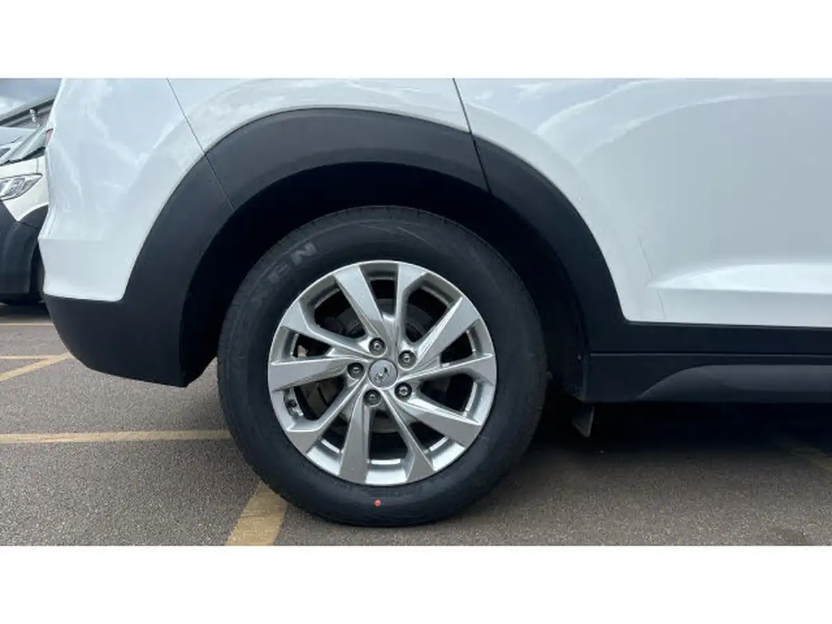 2020-hyundai-tucson-16-t-gdi-se-nav-dct-big-6