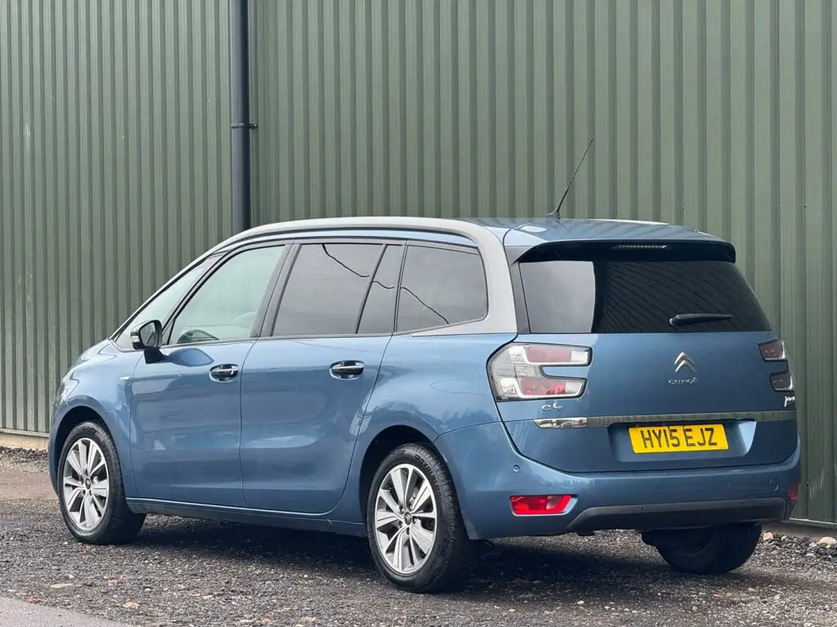 2015-citroen-grand-c4-picasso-16e-hdi-exclusive-etg6-big-2
