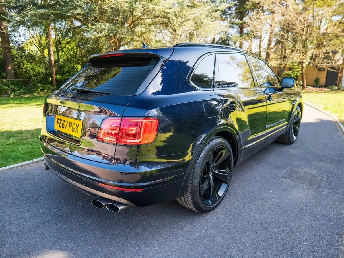 2017-bentley-bentayga-60-w12-big-5