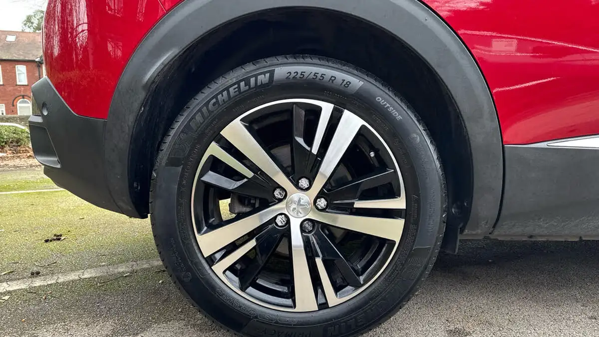 2021-peugeot-3008-suv-12-puretech-gt-eat8-big-14