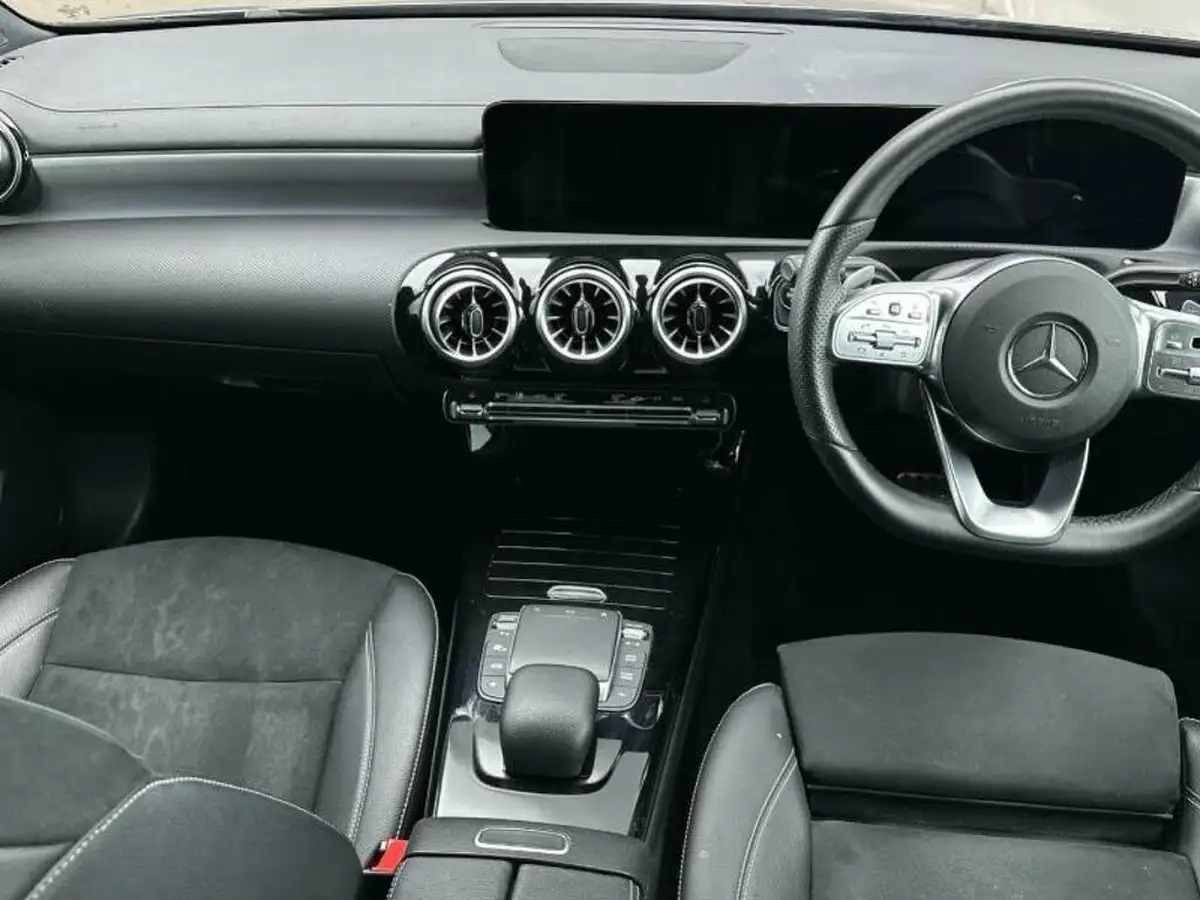 2021-mercedes-benz-a-class-13-a180-amg-line-executive-edition-saloon-4d-7g-dct-big-4