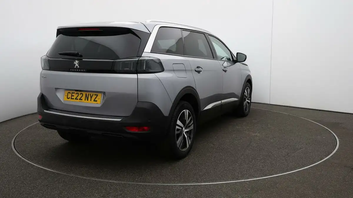 2022-peugeot-5008-suv-12-puretech-allure-premium-big-48