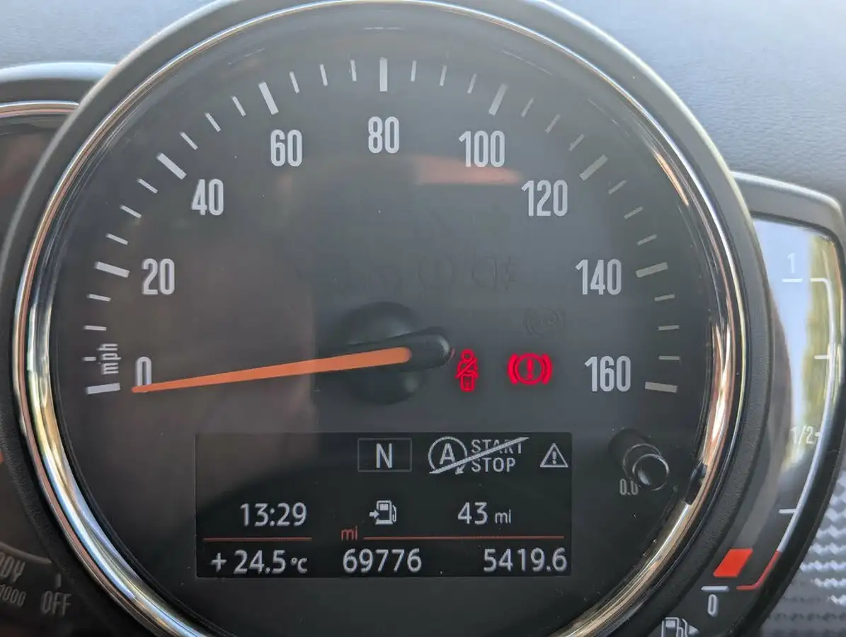 2018-mini-cooper-15-cooper-classic-ss-hatchback-5d-big-18