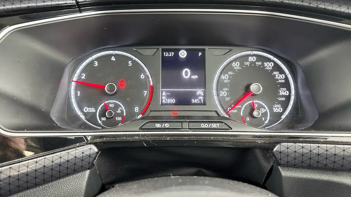 2022-volkswagen-t-cross-10-tsi-sel-dsg-big-12