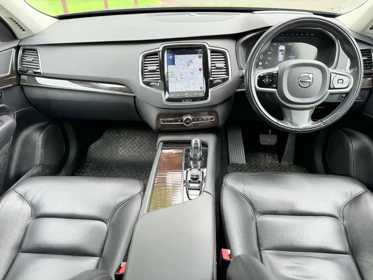 2017-volvo-xc90-20-t8-momentum-momentum-hybrid-auto-big-11