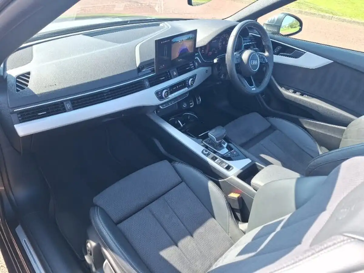 2022-audi-a5-20-35-tfsi-s-line-cabriolet-2d-big-4