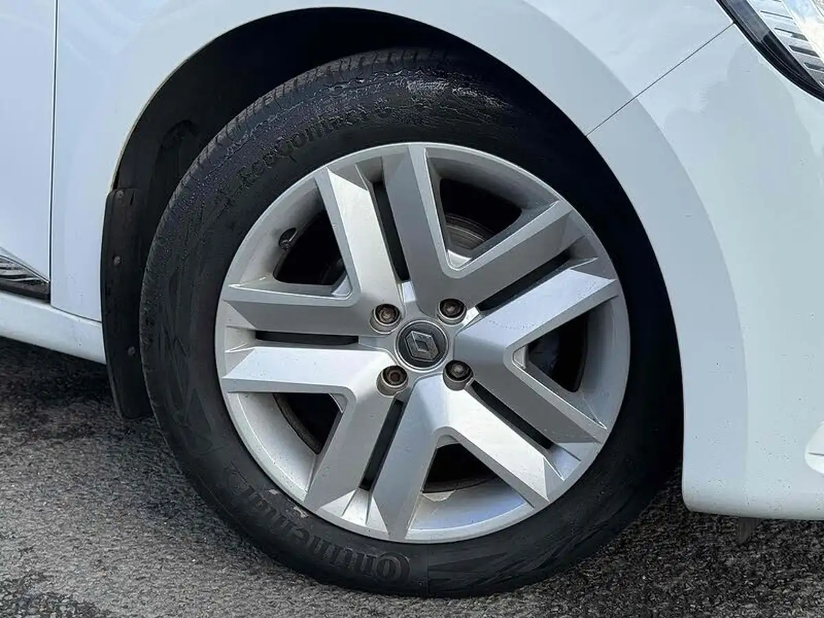2020-renault-clio-10-sce-play-75bhp-big-4