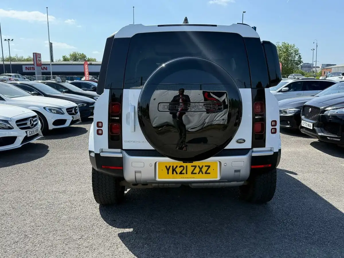 2021-land-rover-110-defender-30-d250-hse-big-6