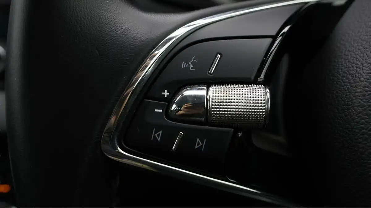 2022-skoda-karoq-10-tsi-se-l-big-20