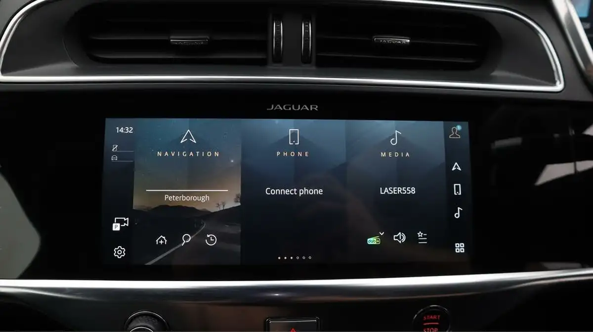 2022-jaguar-i-pace-ev400-hse-black-big-11