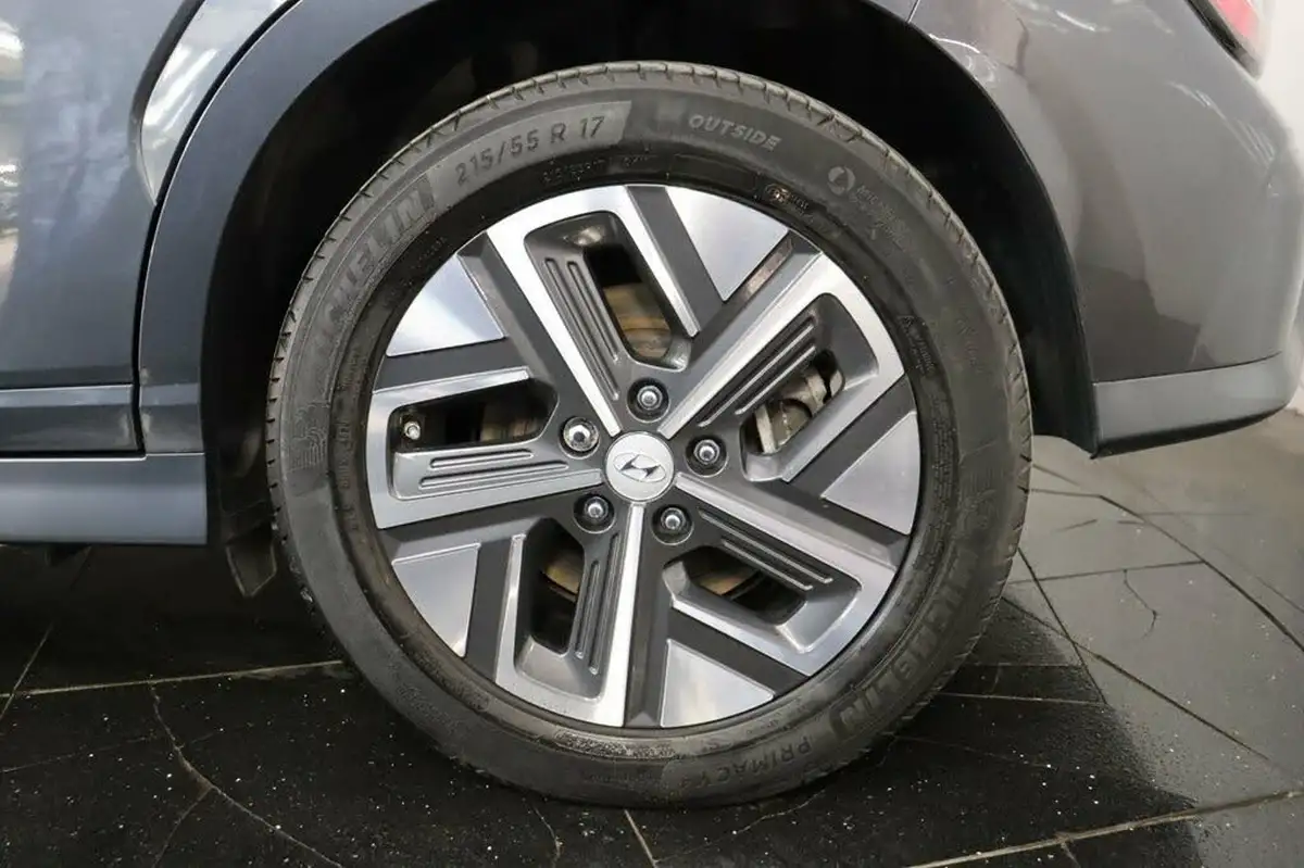 2021-hyundai-kona-e-premium-204ps-64kwh-7kw-obc-big-39
