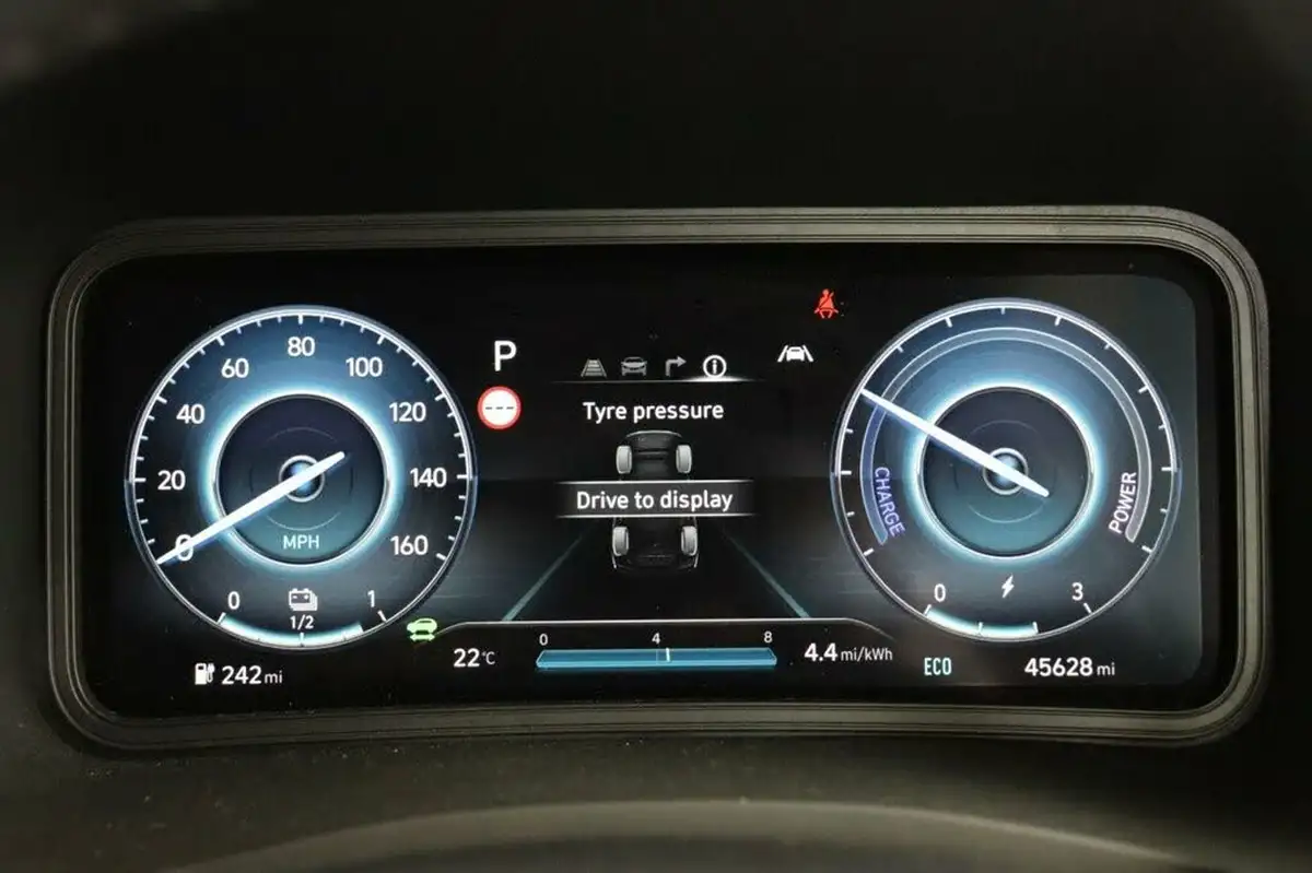 2021-hyundai-kona-e-premium-204ps-64kwh-7kw-obc-big-15