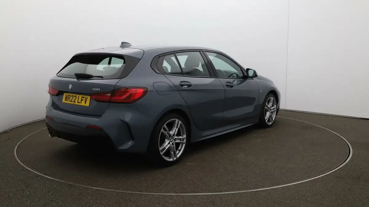 2022-bmw-1-series-15-118i-m-sport-lcp-big-54