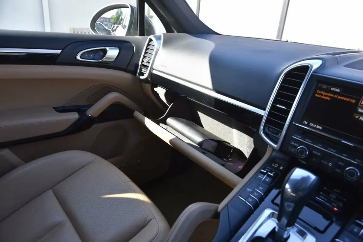 2014-porsche-cayenne-30td-platinum-edition-big-43