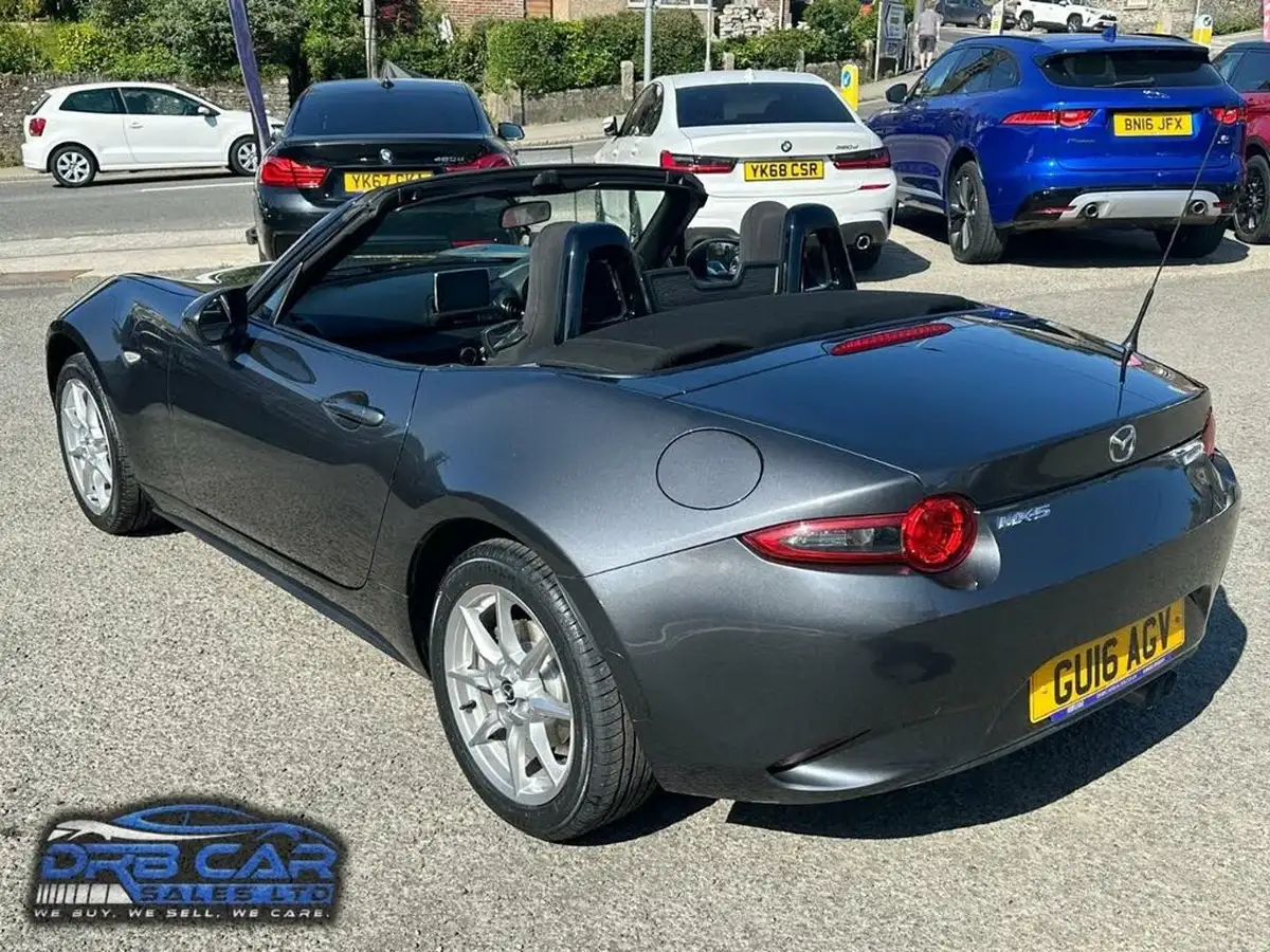 2016-mazda-mx-5-15-se-l-nav-big-3