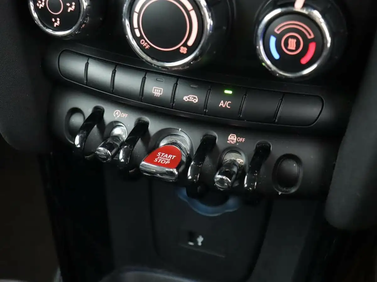 2021-mini-cooper-15-cooper-classic-hatchback-5d-auto-big-24