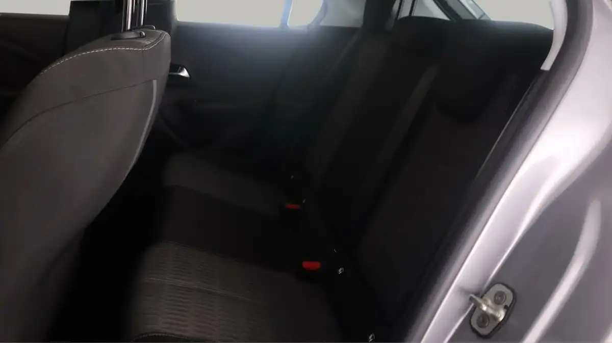 2021-vauxhall-corsa-12i-se-edition-big-16