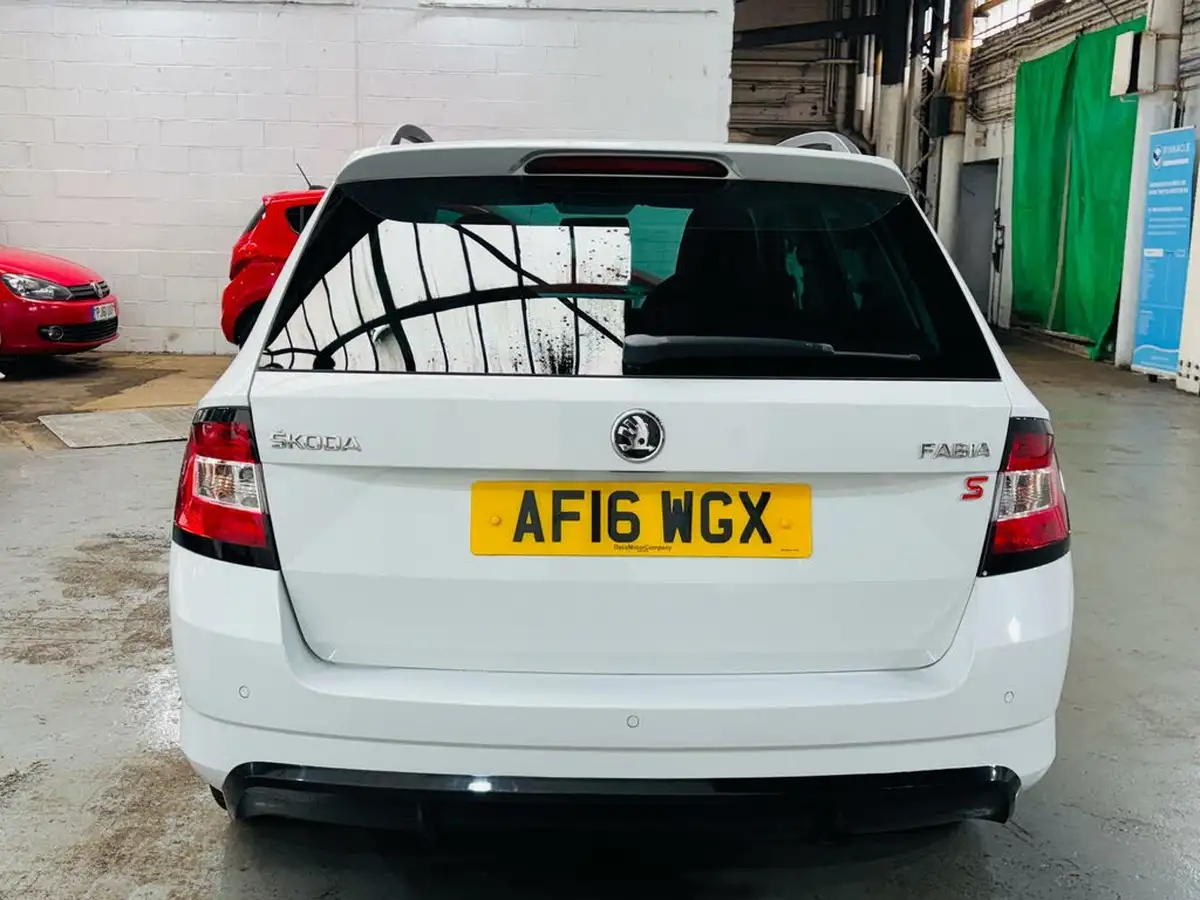 2016-skoda-fabia-14tdi-monte-carlo-90ps-estate-dsg-big-6