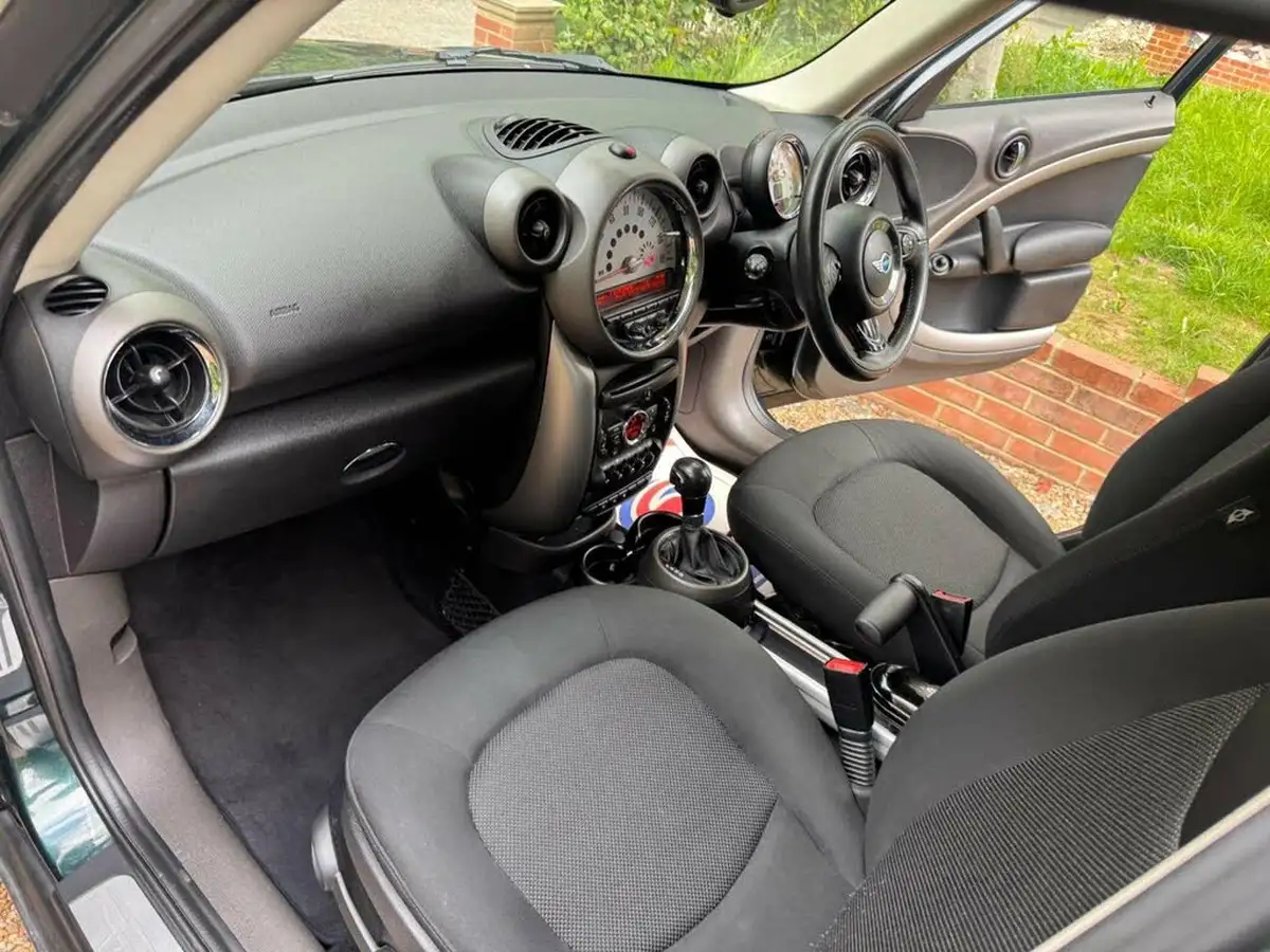2012-mini-countryman-16-one-122bhp-auto-big-27