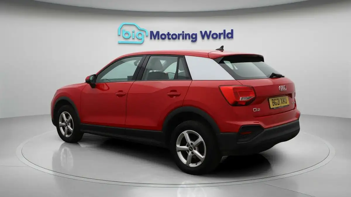 2021-audi-q2-10-30-tfsi-technik-big-5