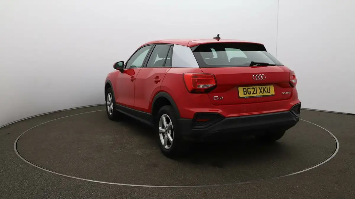 2021-audi-q2-10-30-tfsi-technik-big-57